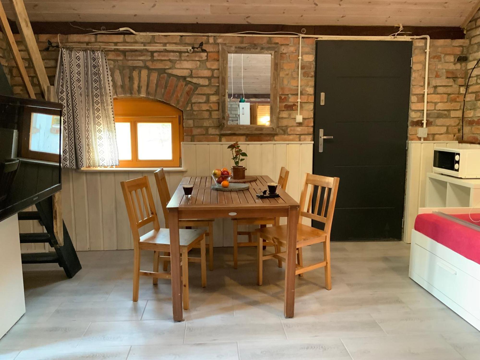 Dworek Swidwie, Gorny Apartament & Harcowka Tanowo Exterior foto